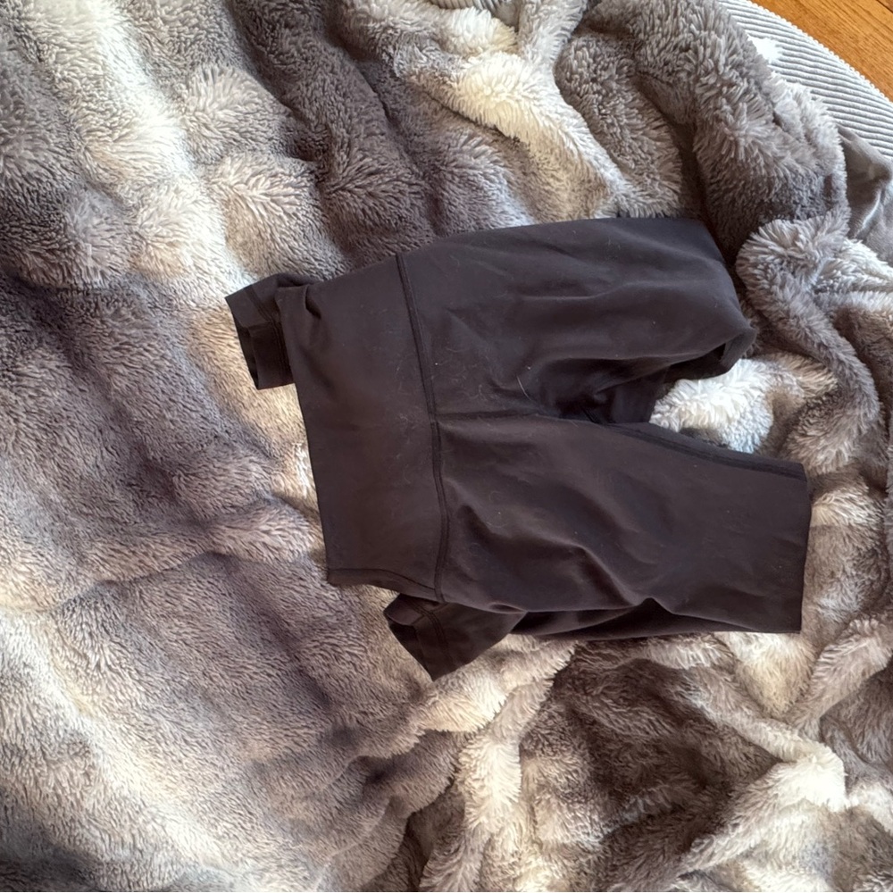 Lululemon Athletica Dark Leggings - Picture 3 of 3